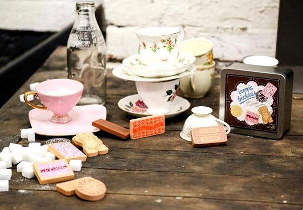10 Piece Iconic Arnott's Wooden Biscuit Set - TY08