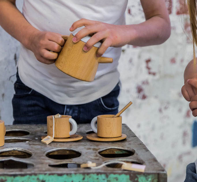 16 Piece Wooden Tea Set - TY18