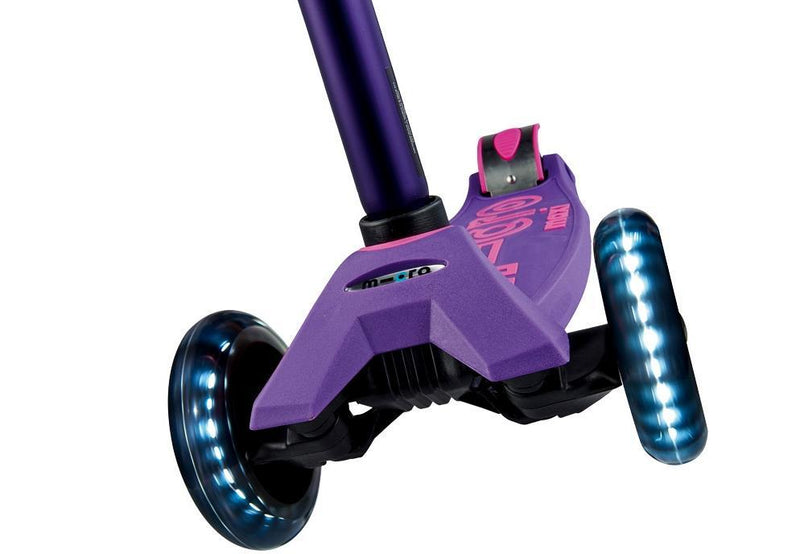 Purple Maxi Micro Deluxe Scooter with LED Light Up Wheels